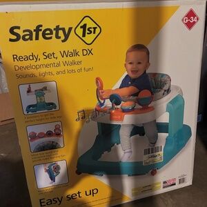 Safety1st ready set walk